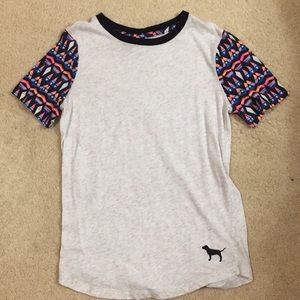 women’s VSPINK tee shirt